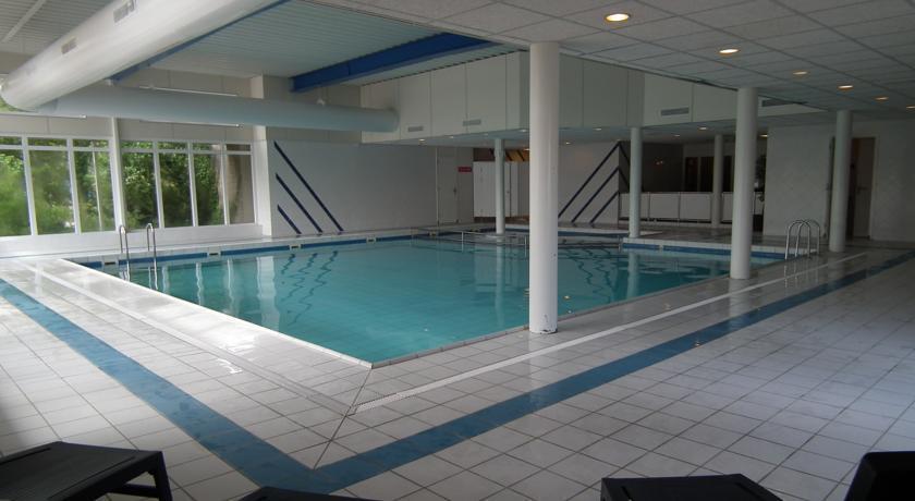 Aphrodite Met Zonnig Terras, Eigen Keuken, Verwarmd Hotel-Zwembad, Nabij Dorp, Duinen En Strand Hollum  Szoba fotó
