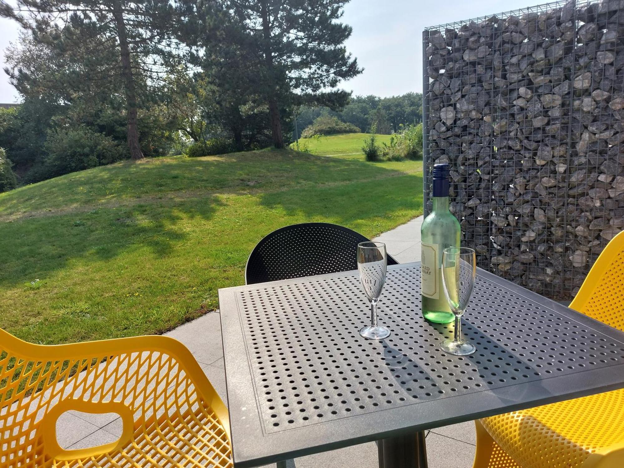 Aphrodite Met Zonnig Terras, Eigen Keuken, Verwarmd Hotel-Zwembad, Nabij Dorp, Duinen En Strand Hollum  Kültér fotó